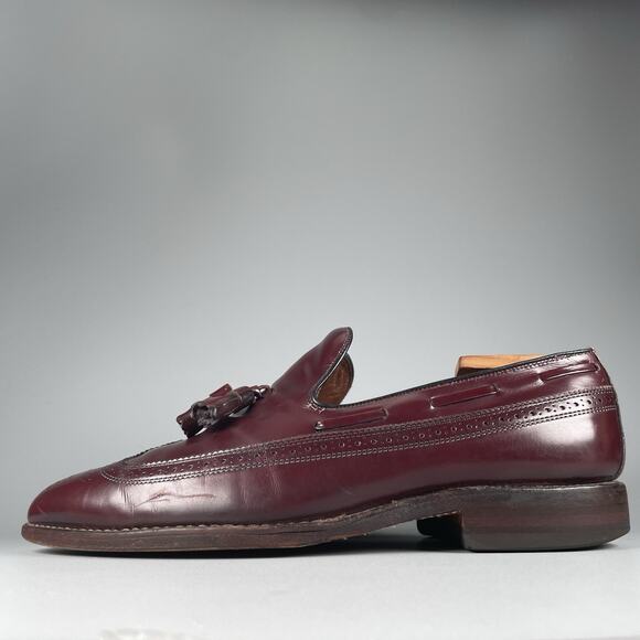Allen Edmonds Berwick Men\'s 9.5 D Burgundy Leather Slip On Tassel Loafer Shoes